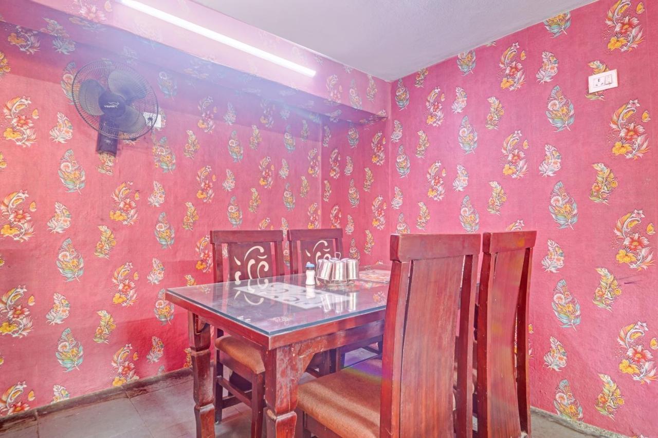 Oyo Flagship 81051 Sri Sai Manikanta Hotel Хидерабад Екстериор снимка