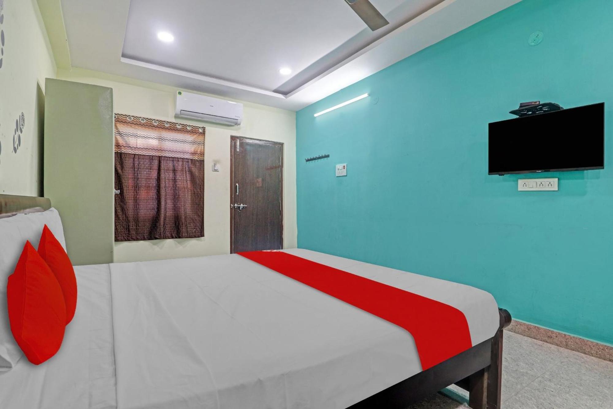 Oyo Flagship 81051 Sri Sai Manikanta Hotel Хидерабад Екстериор снимка