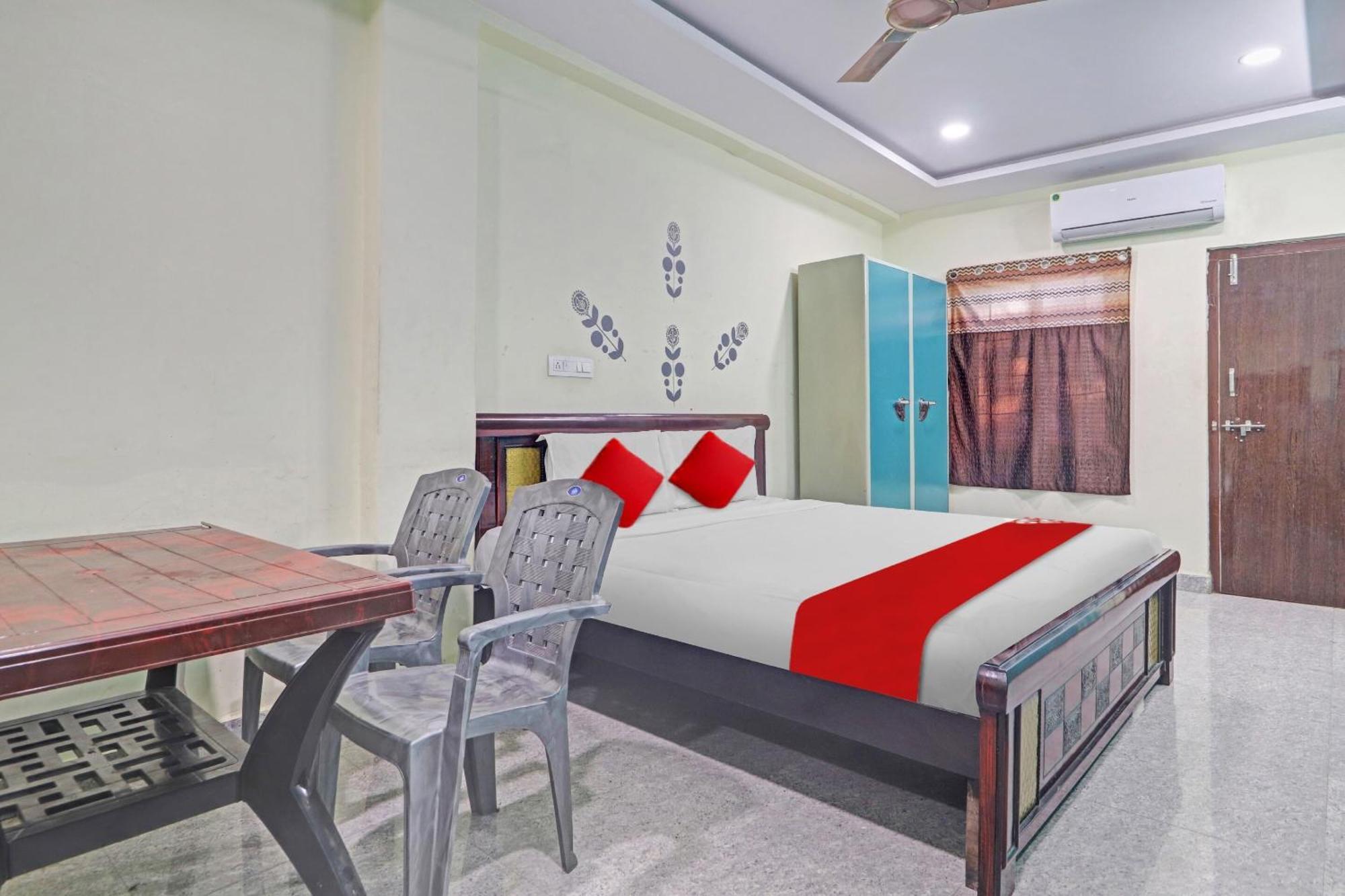 Oyo Flagship 81051 Sri Sai Manikanta Hotel Хидерабад Екстериор снимка